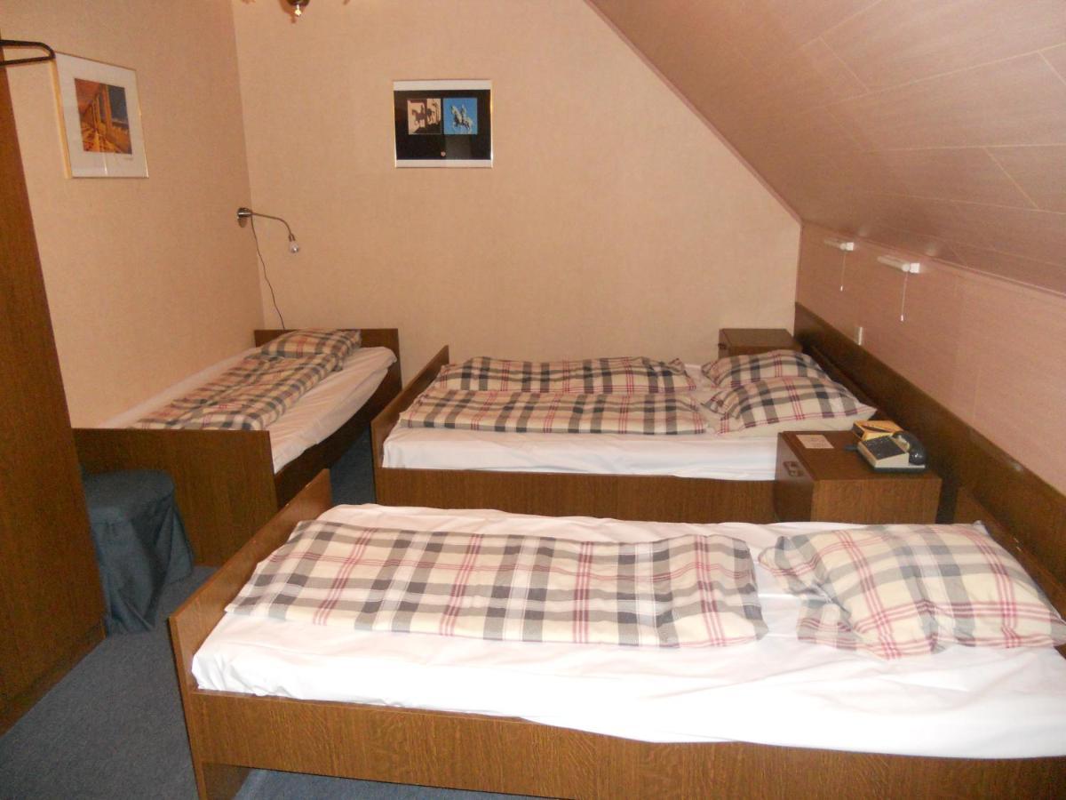 Hotel Ten Putte Gistel Luaran gambar